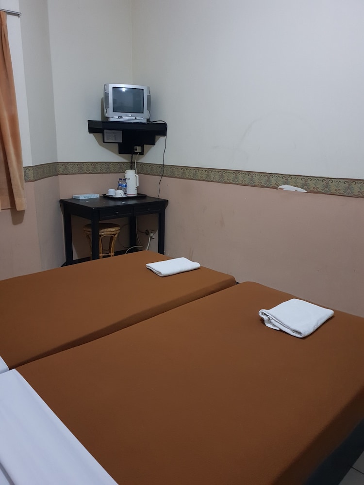 Hotel Cisarua Indah 14/36