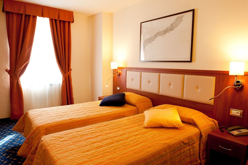 Hotel Benaco 15/50