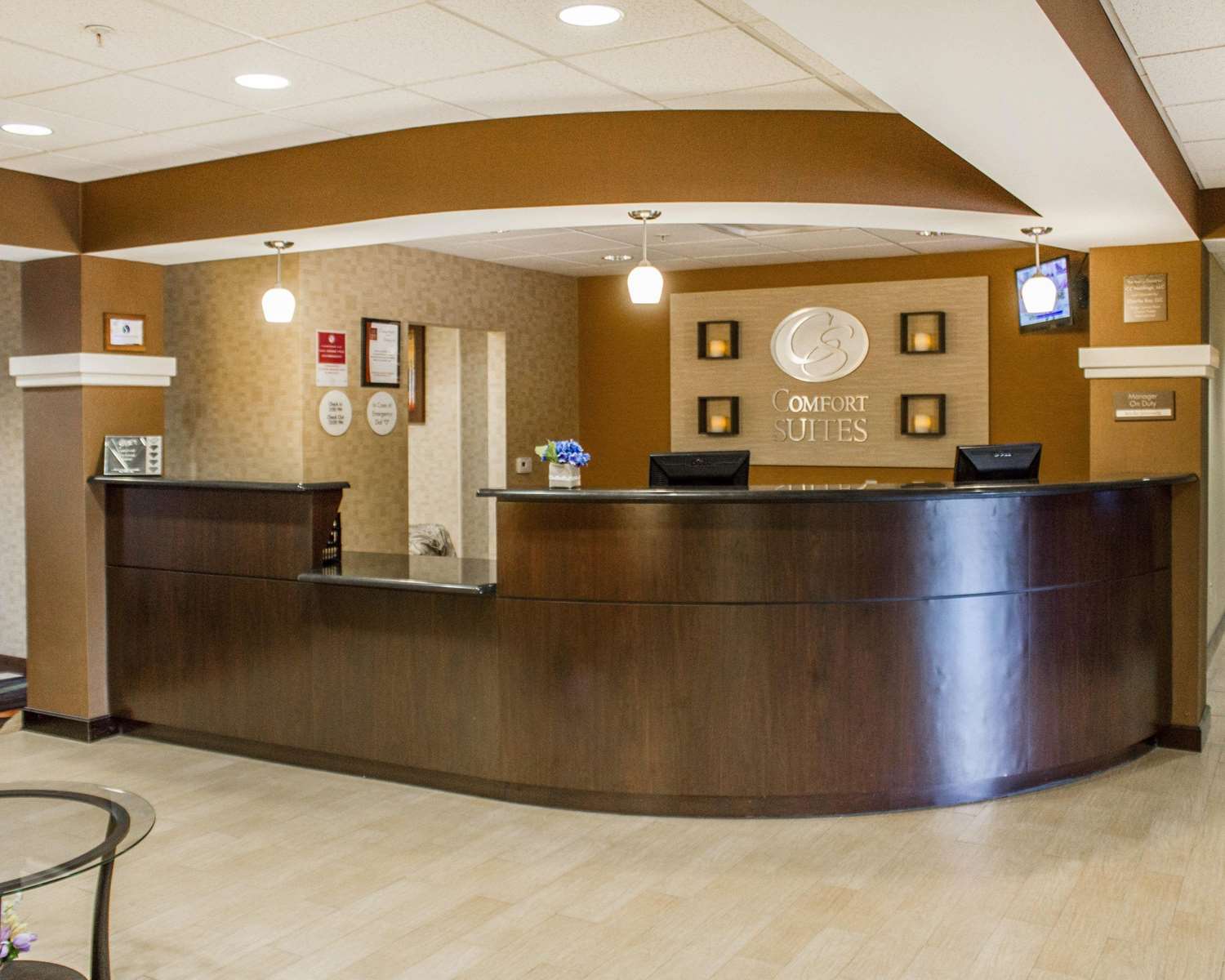 Comfort Suites Lewisburg, PA 12/48
