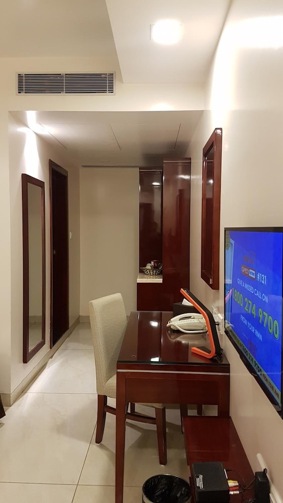 The Avr Hotels & Banquets 26/36