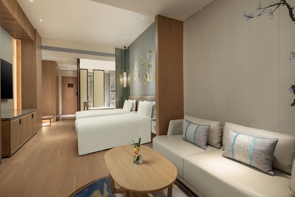Crowne Plaza Shanghai Nanjing Road, an IHG hotel 45/71