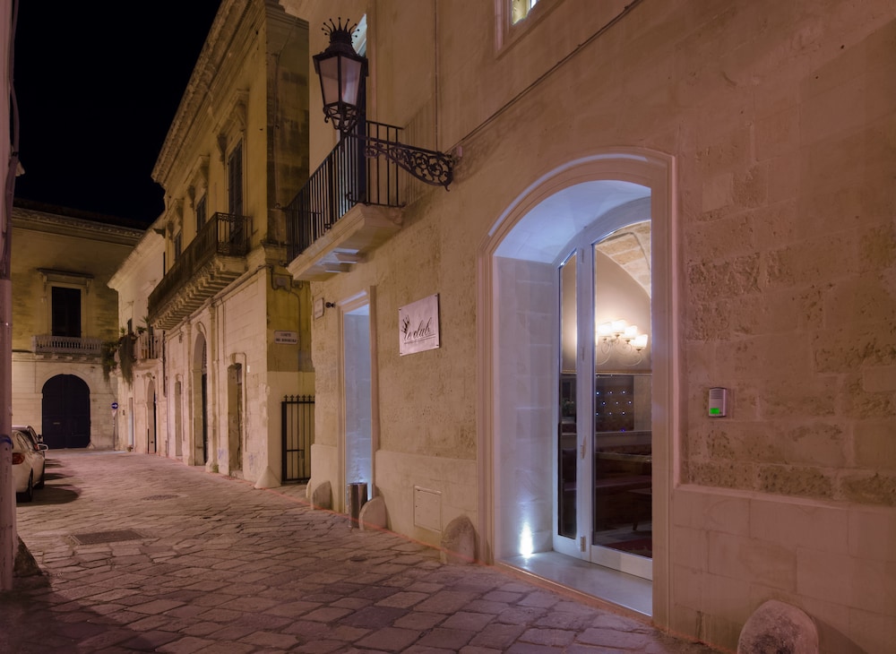 Le Club Boutique 38/55