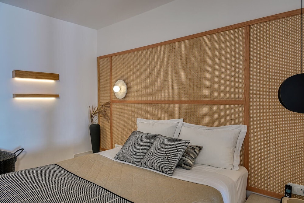 Oia Suites 15/50
