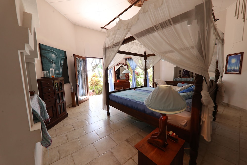 Felicianas Resort 7/50