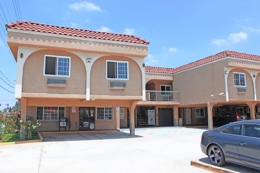 Orange Tustin Inn 2/62