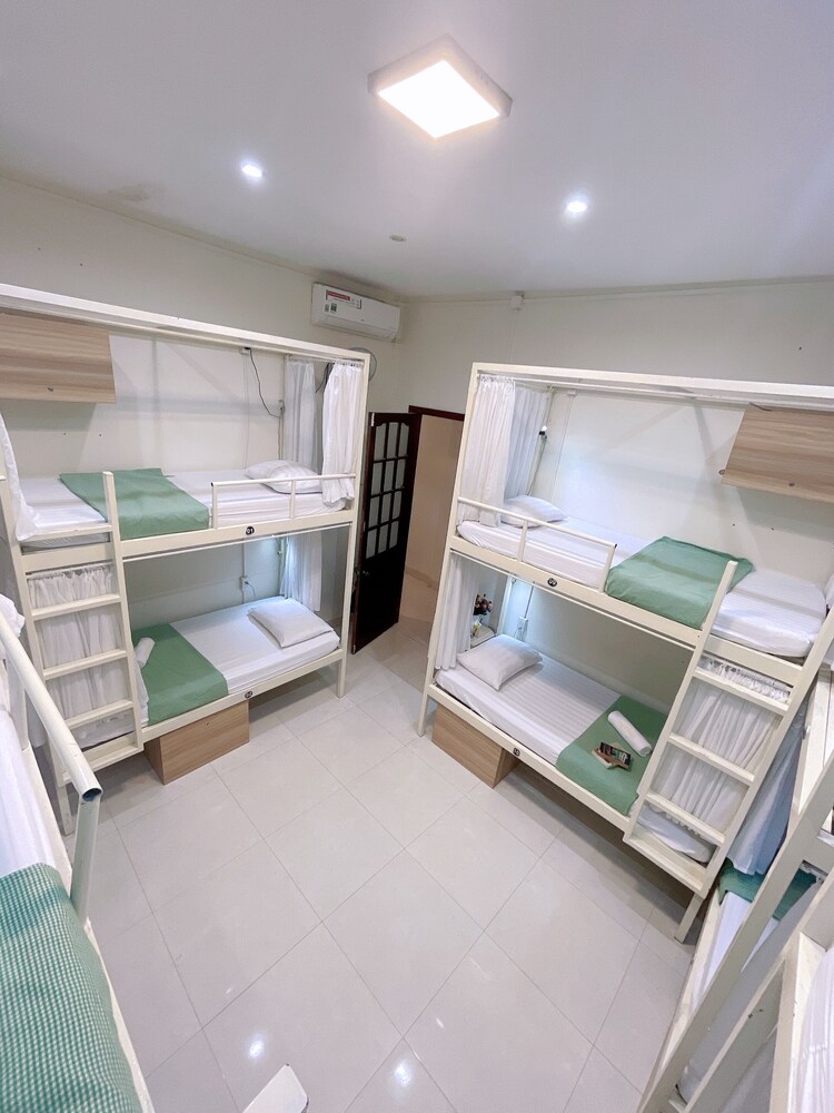 Amy 2 Hostel 17/29