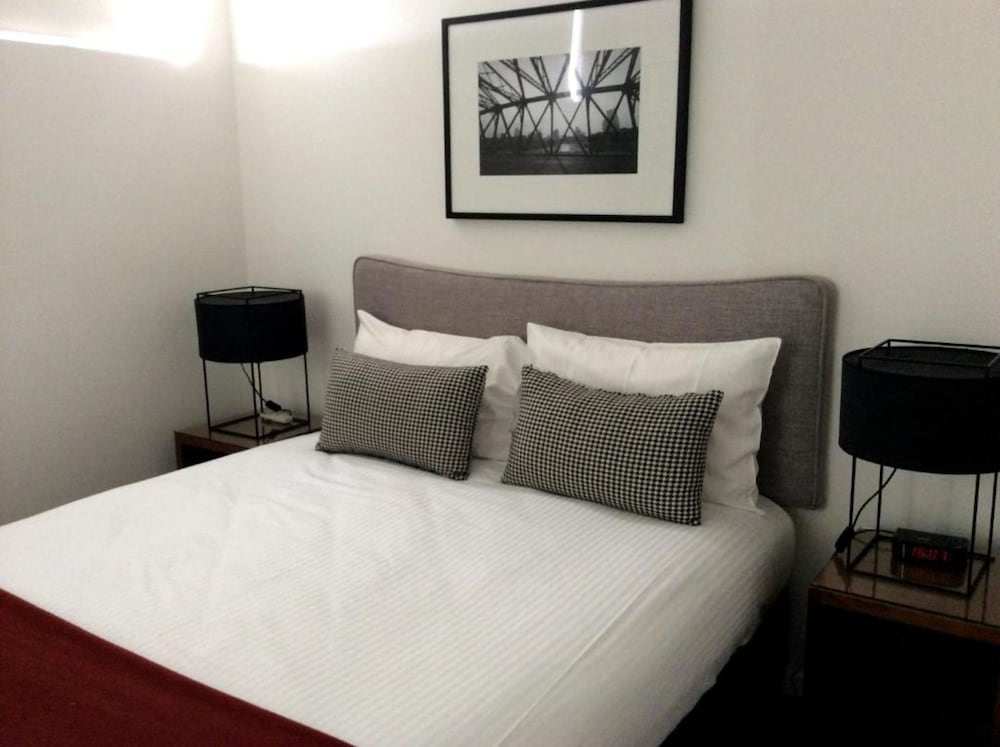 Morgan Suites 25/64