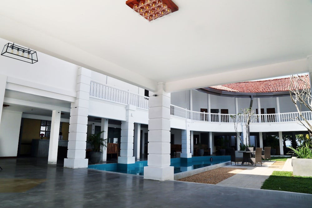 Hibiscus Beach Hotel Kalutara 1/50
