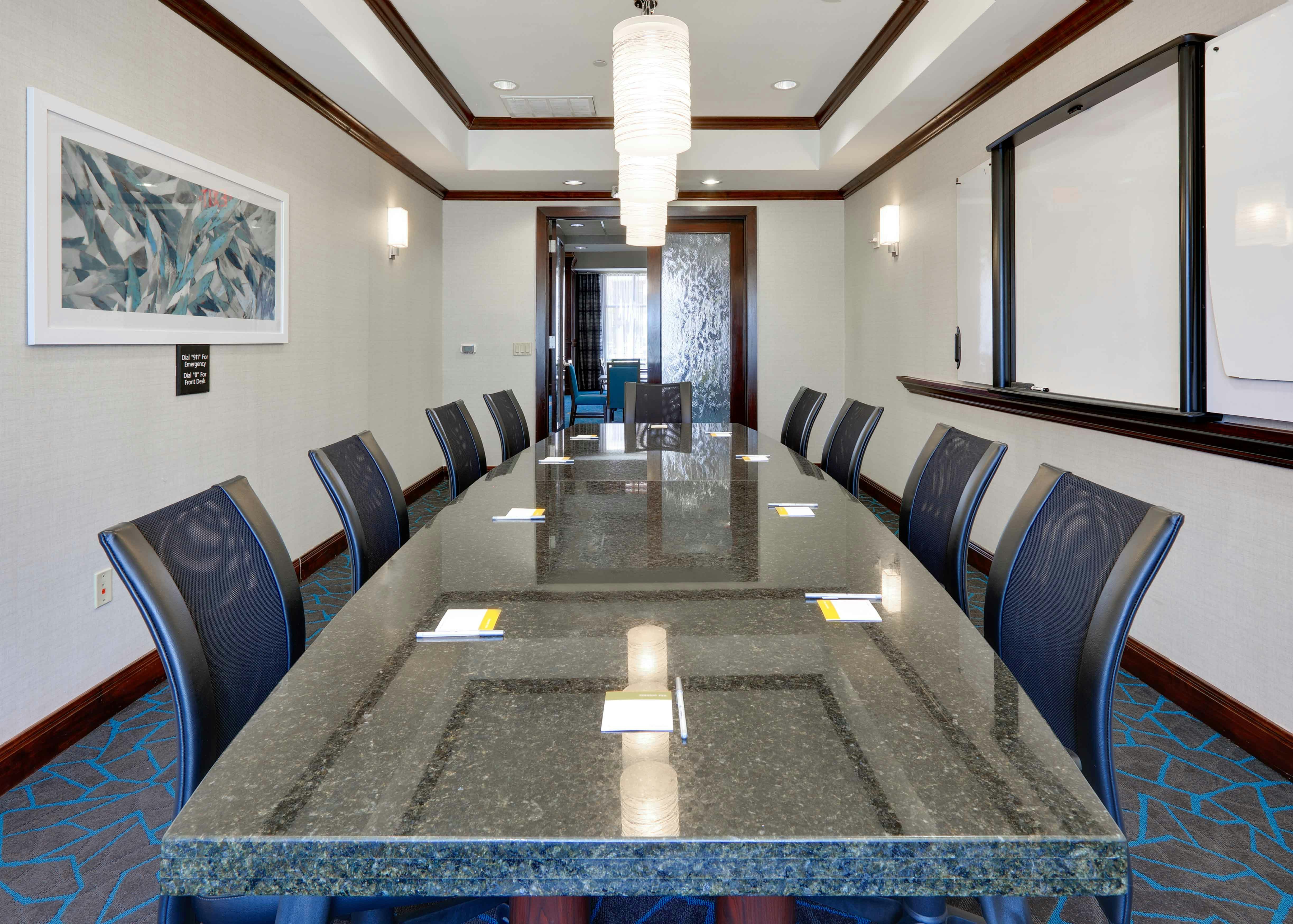 Hampton Inn Suites Dallas Arlington South 42/50