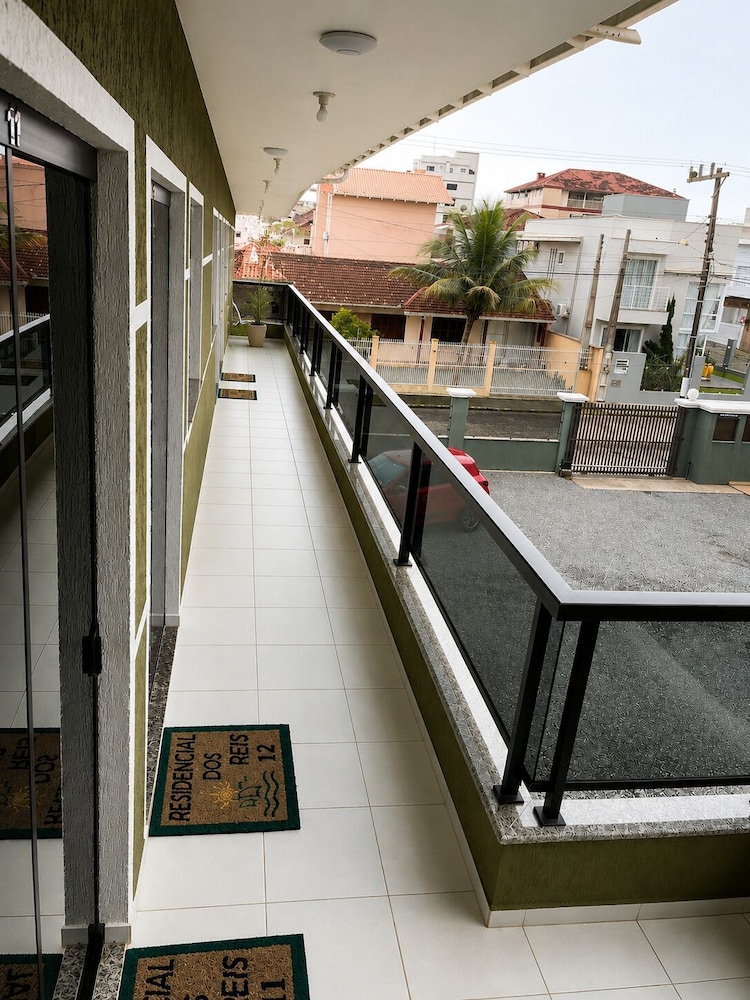 Apart Residencial Dos Reis 6/68