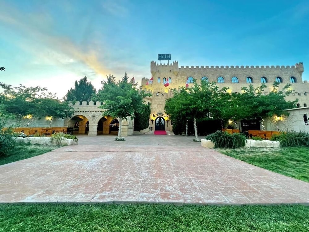 Hotel Castillo Bonavia 67/76