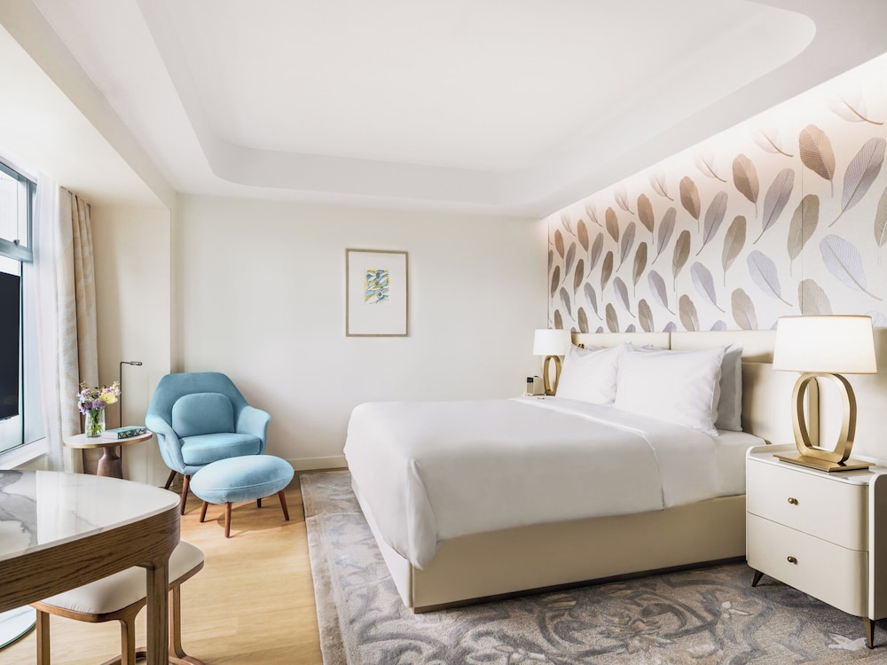 2 BEDROOMS, GRAND, PENTHOUSE
