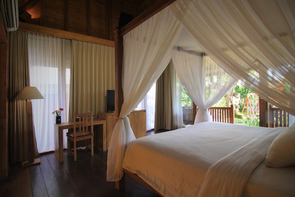Taulan Villa and Restaurant 15/50