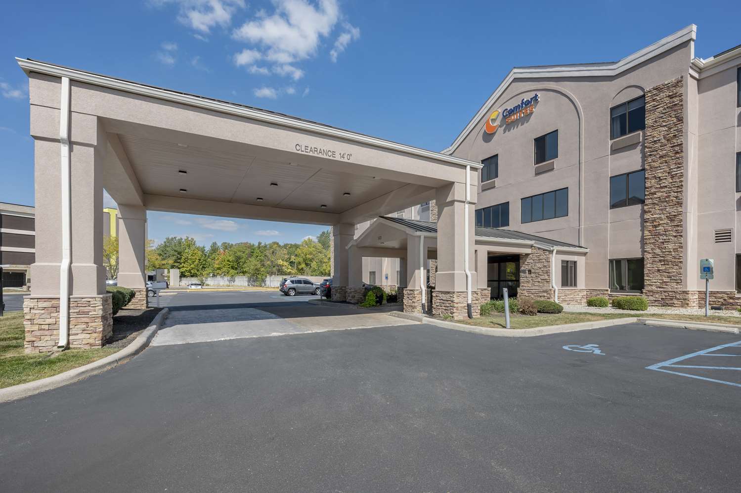 Comfort Suites West Indianapolis - Brownsburg 29/30