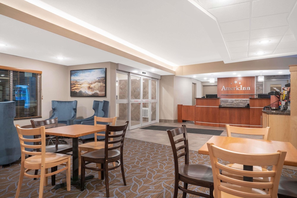 AmericInn by Wyndham Windom 12/22