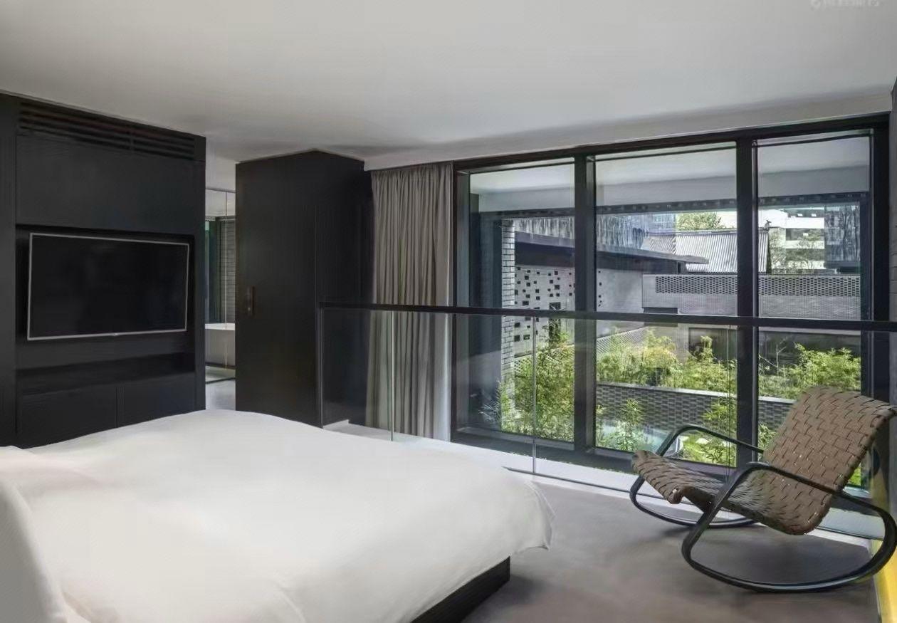 Loft, Suite