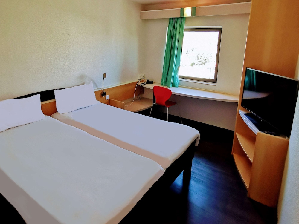 Ibis Leiria Fatima 30/80