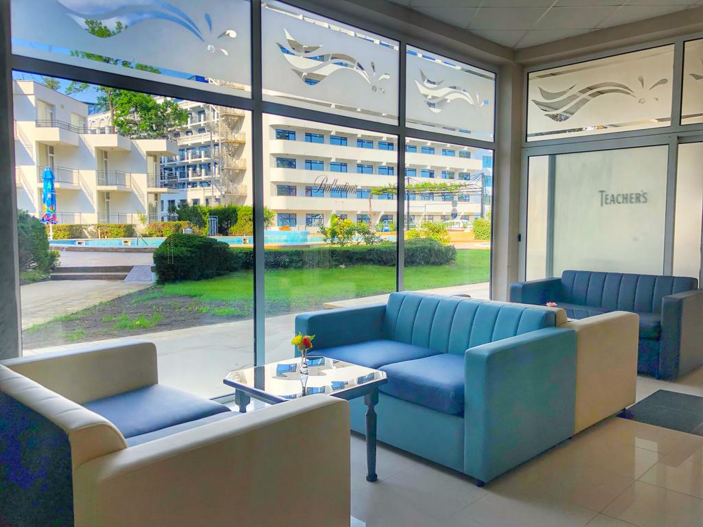 Flamingo Beach Hotel 45/63