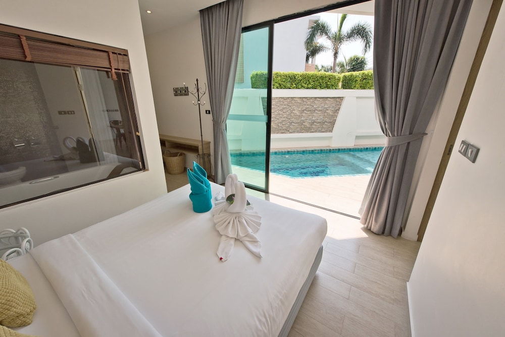 2 BEDROOMS, VILLA, PRIVATE POOL