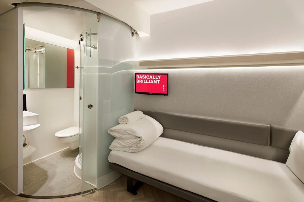 ZIP by Premier Inn Cardiff 27/28