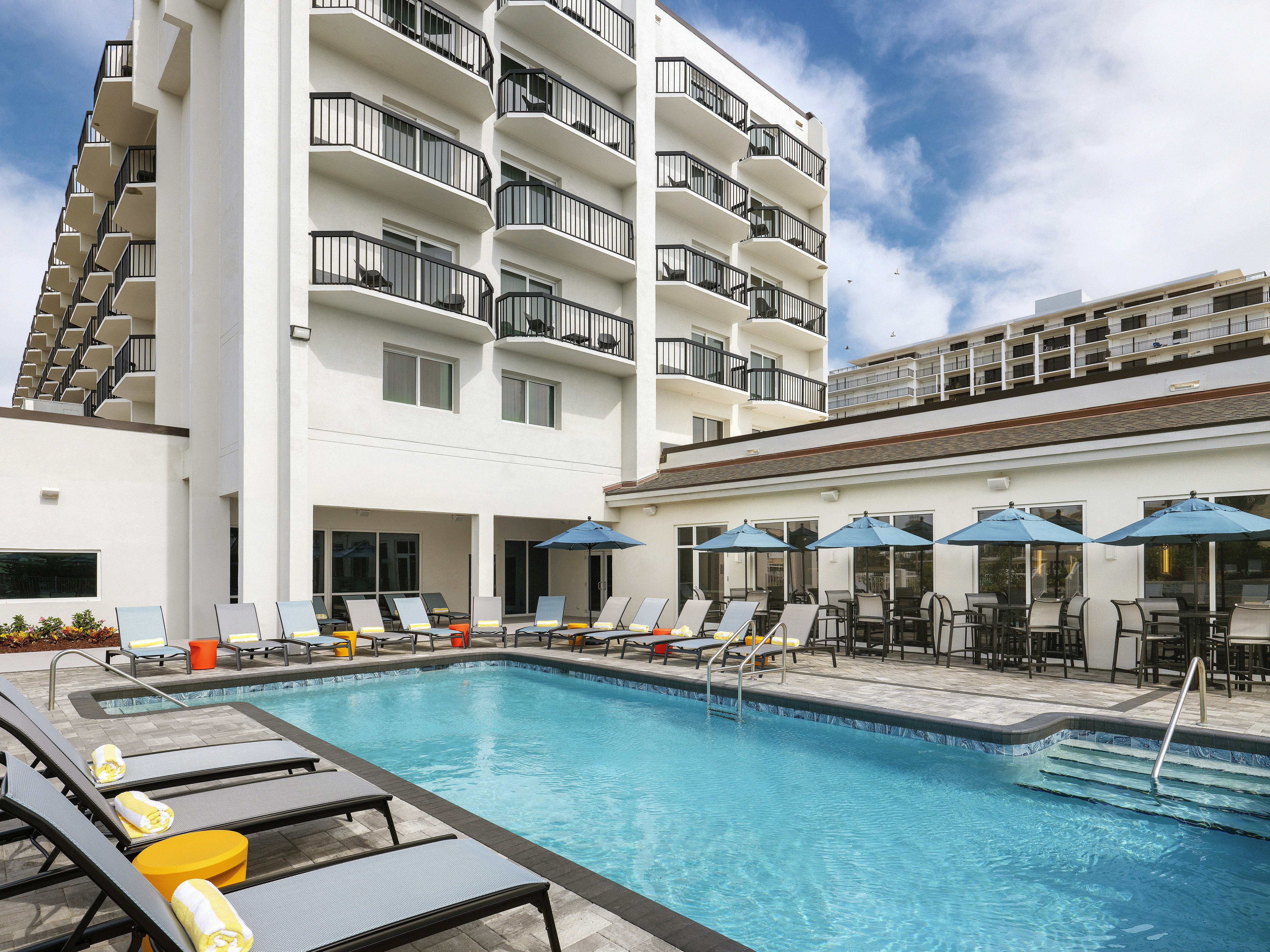 Hilton Garden Inn Cocoa Beach Oceanfront 4/79