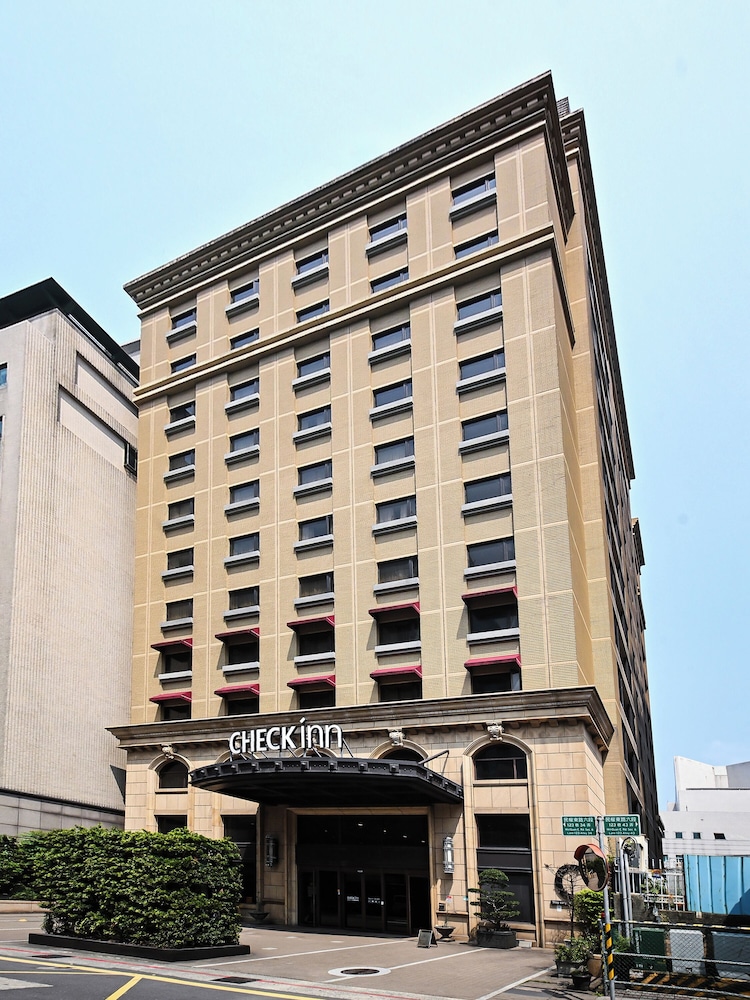 CHECK inn Taipei Neihu 7/71