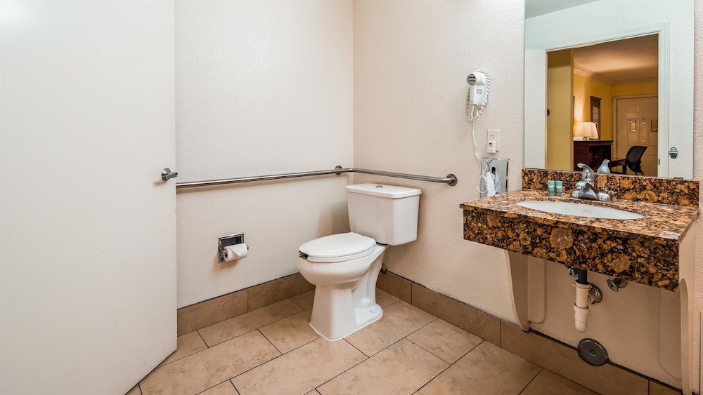 Best Western Heritage Inn Bakersfield 13/29