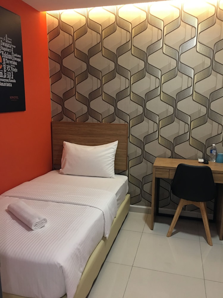 Sovotel Kota Damansara 8 11/37