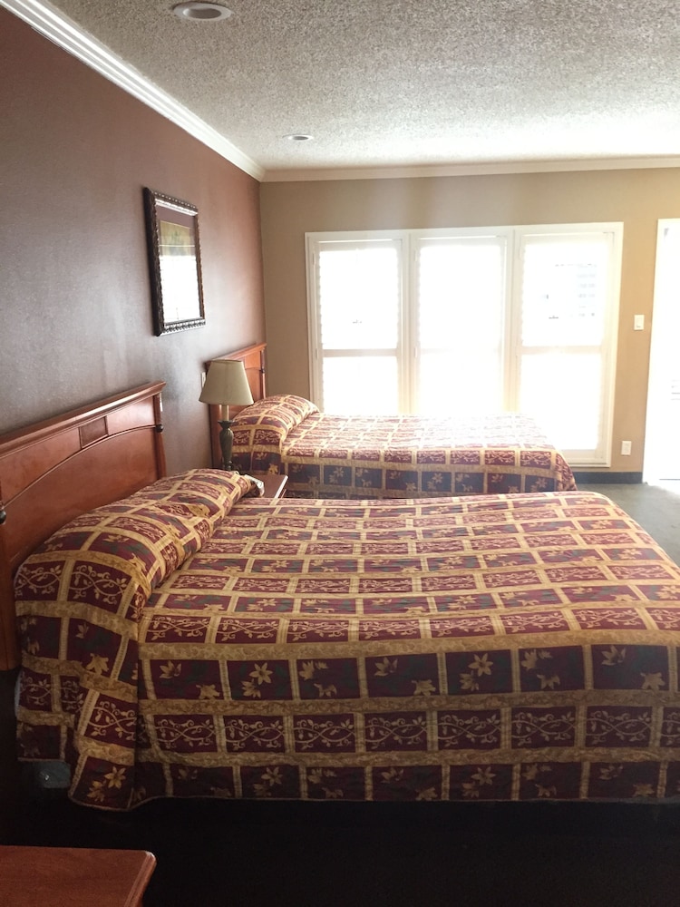 LYFE INN & SUITES by AGA - Beverly Hills 49/57