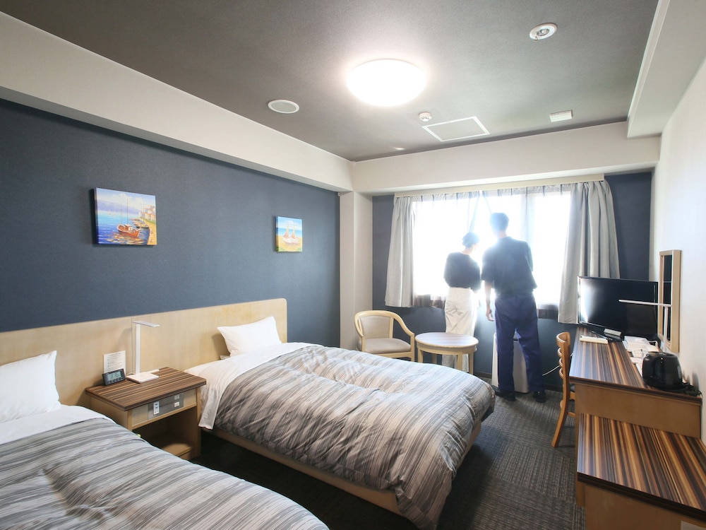 ROOM, TWIN BEDS, MAIN BUILDING