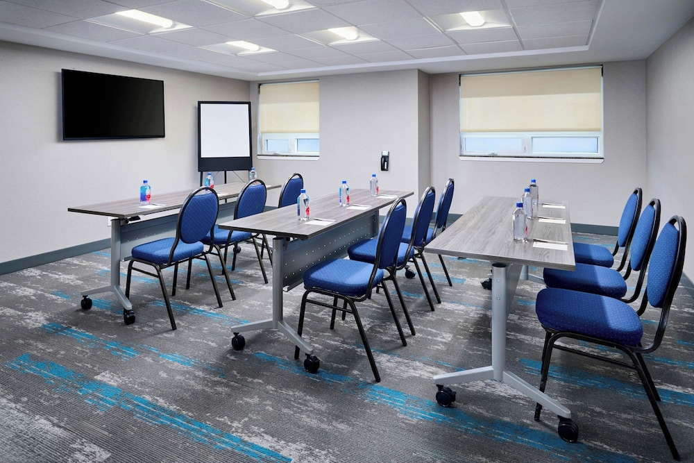 TownePlace Suites by Marriott Mississauga – Airport Corporate Centre 55/63
