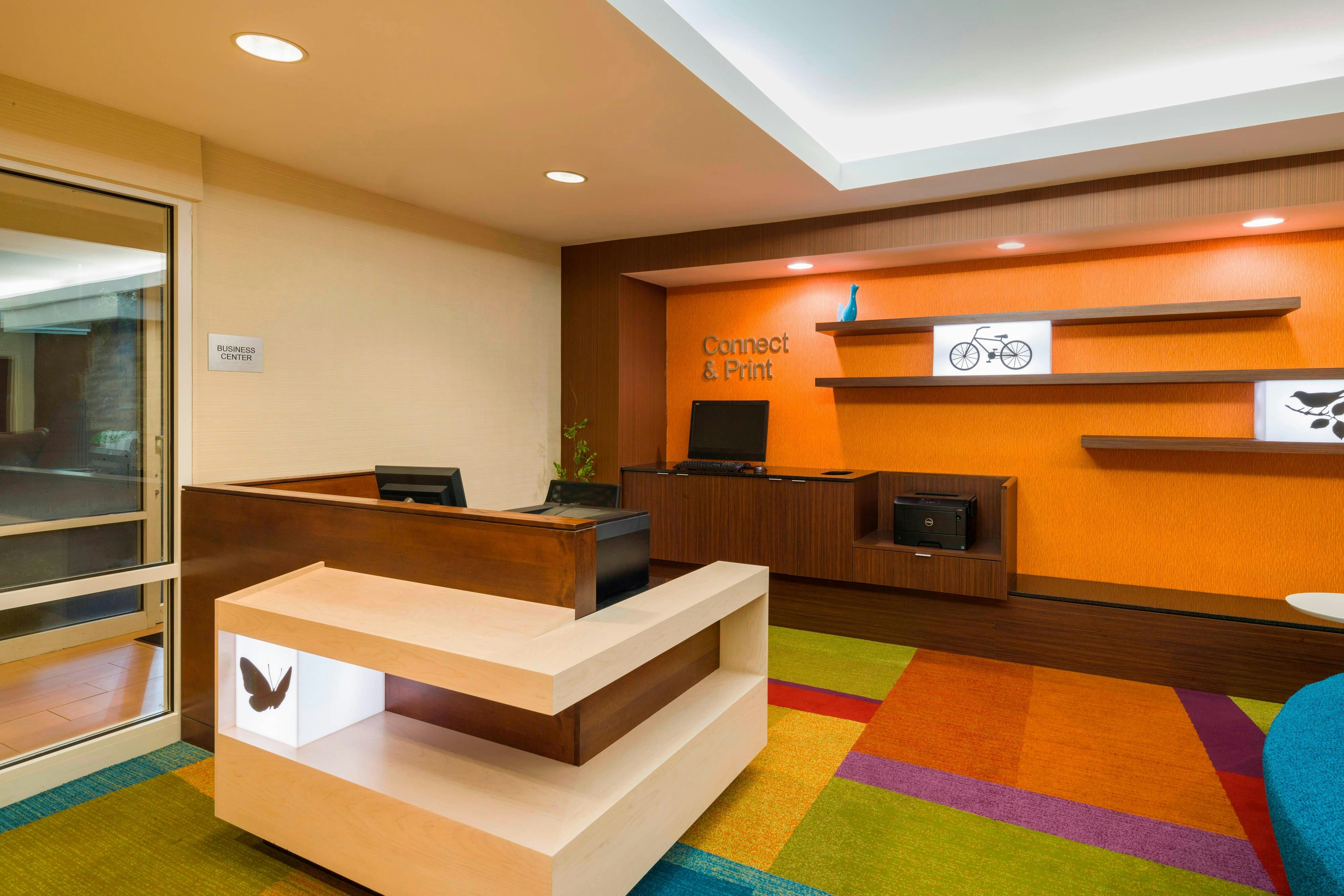 Lobby at Best Western Allentown Bethlehem Lehigh Valley Inn & Suites, BETHLEHEM - PA