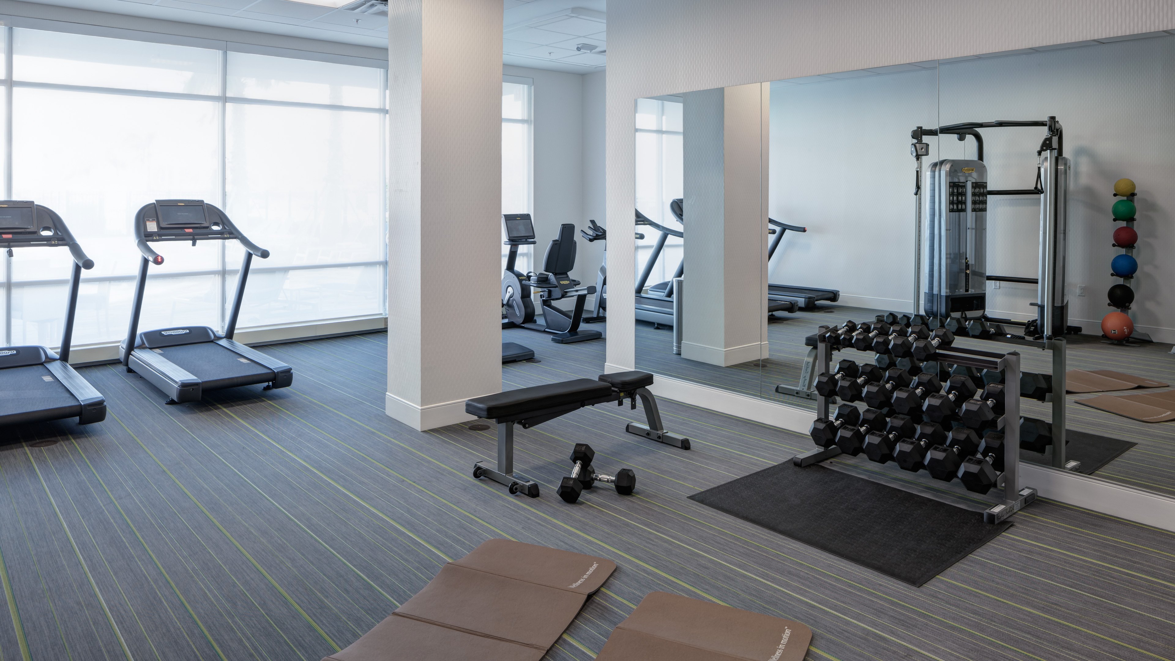 Holiday Inn Express Suites Orlando At Seaworld An Ihg Hotel 21/57