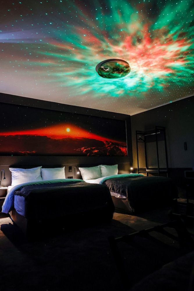Sleephotels Cosmos 40/41