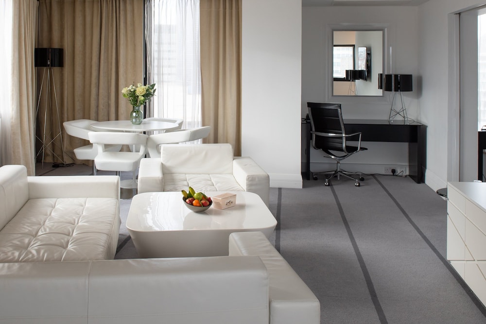Crowne Plaza Manchester City Centre, an IHG Hotel 60/78