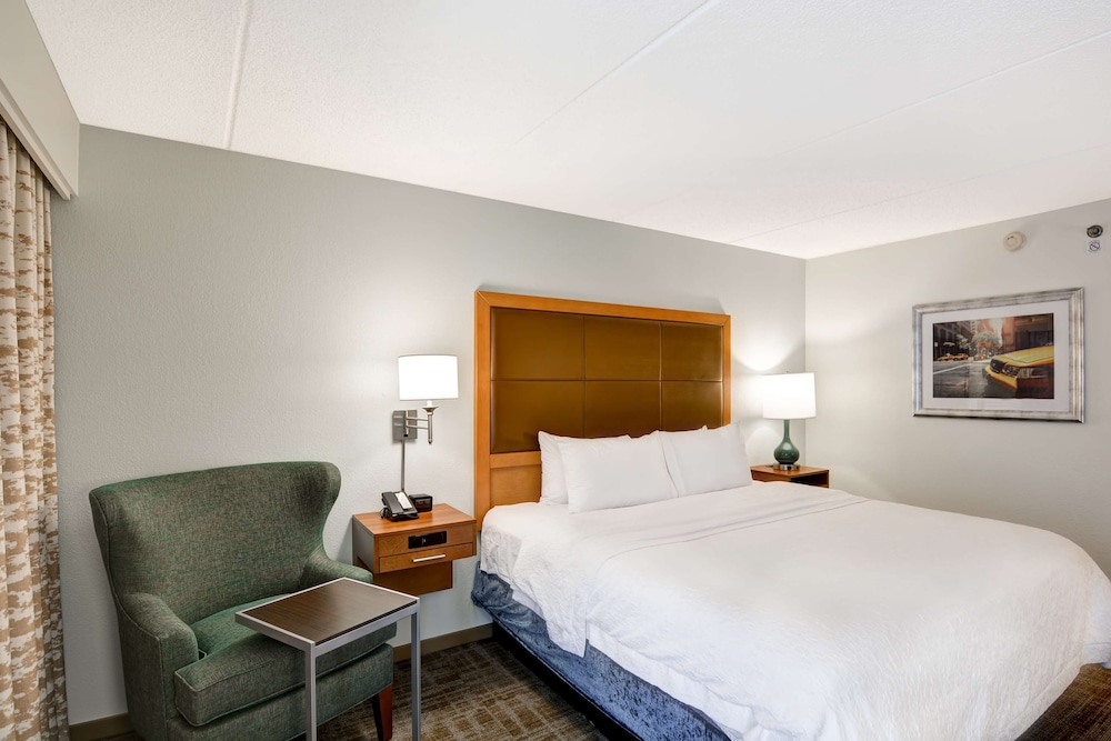 Hampton Inn Albany Wolf Road 14/65