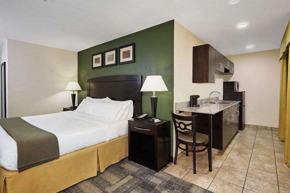 Holiday Inn Express Hotel Suites Pekin Peoria Area 25/62