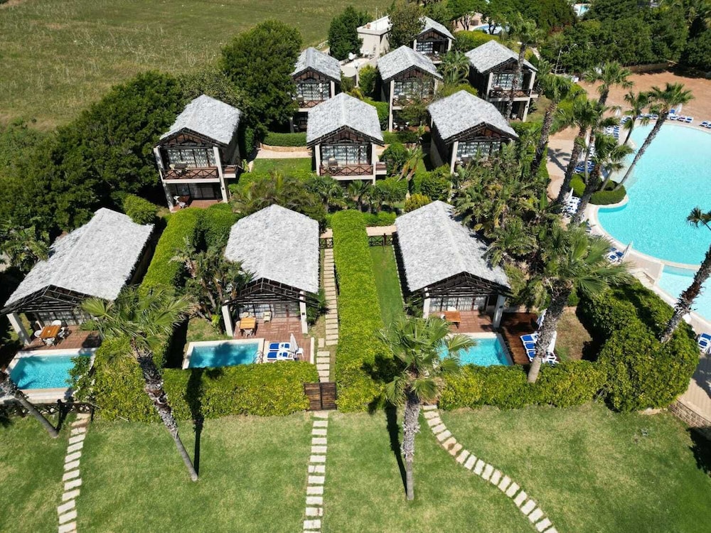 Turquoise Beach Resort Tyre 38/50