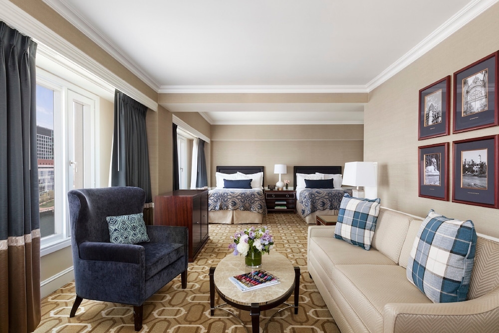 Boston Harbor Hotel 33/71