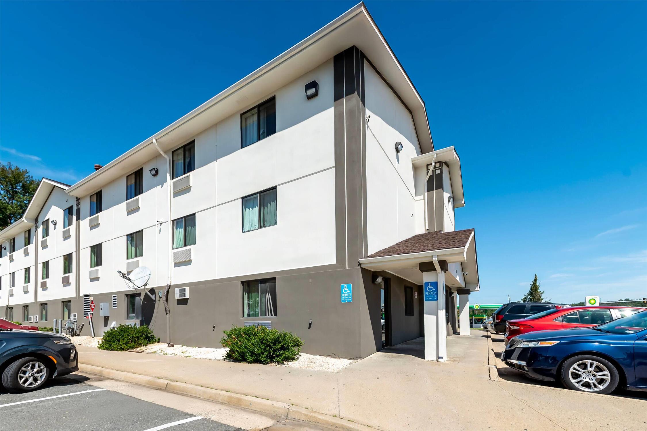 Super 8 by Wyndham Dumfries/Quantico 15/24