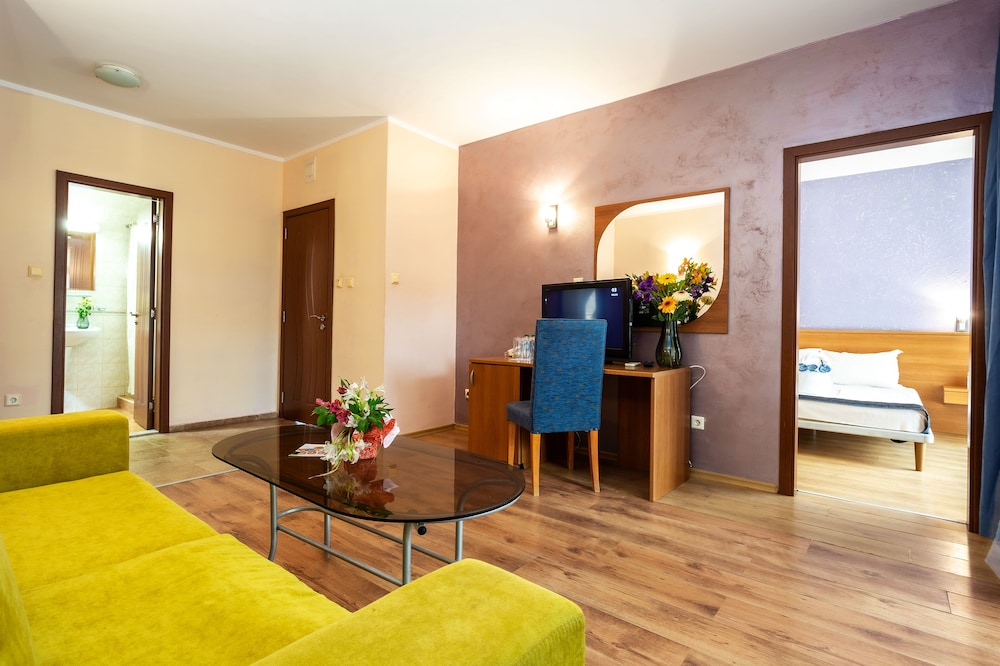 Sunrise Complex Hotel 28/50