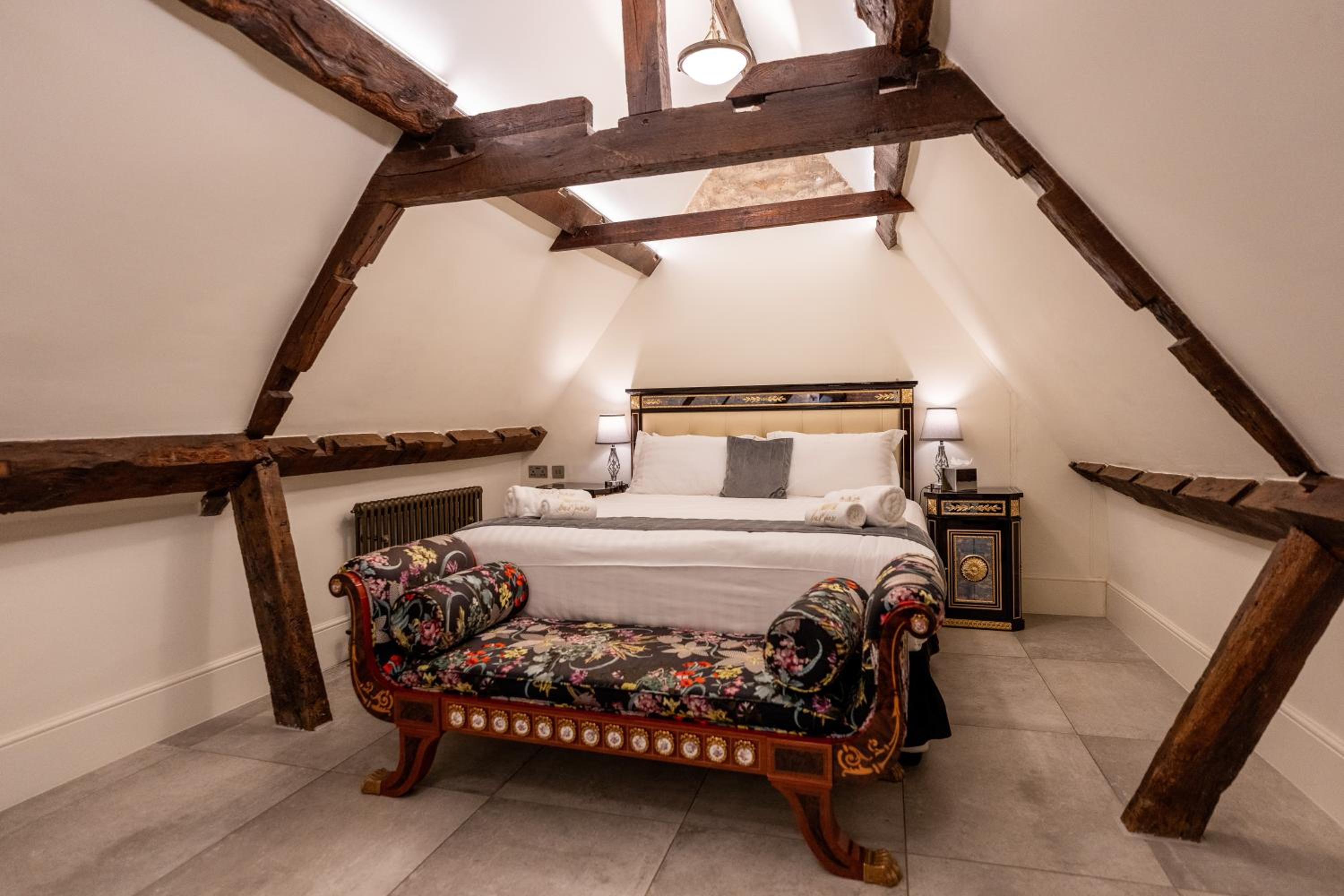 Suite, Ball Tower