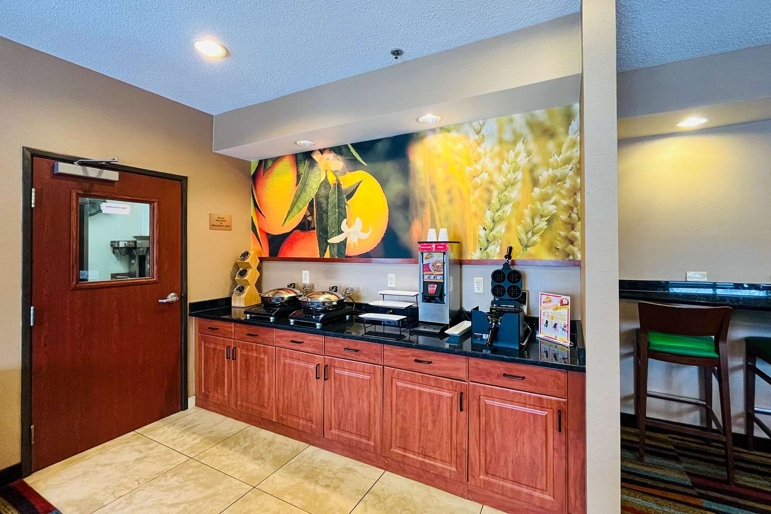 Comfort Inn & Suites Olathe - Kansas City 27/39