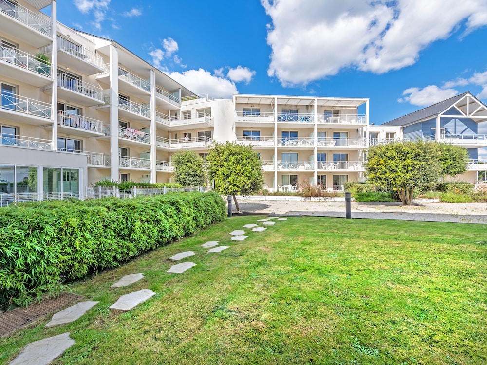 Residence Vacanceole Le Domaine de Bertheaume 55/66