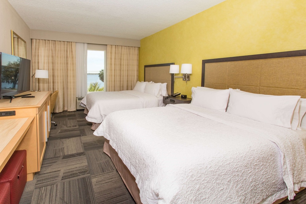 Hampton Inn Palatka 10/48