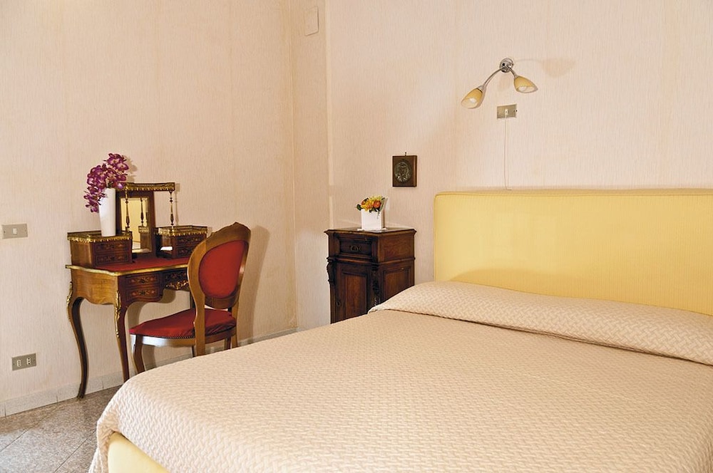 Leonardo's B&B 10/31