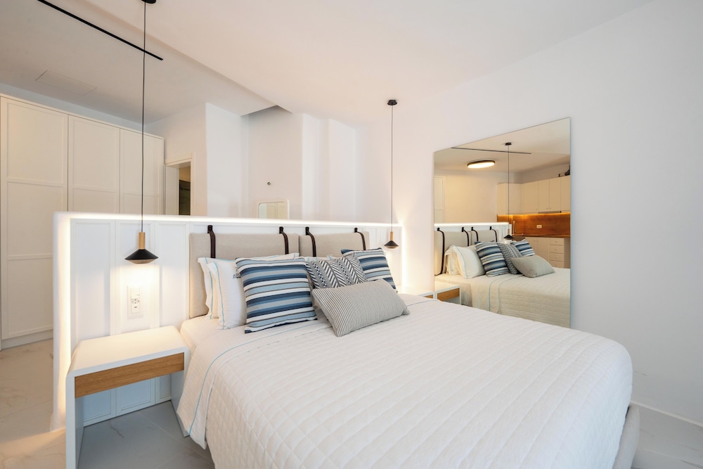 Open Plan, Comfort, Studio, Double Bed, Land View