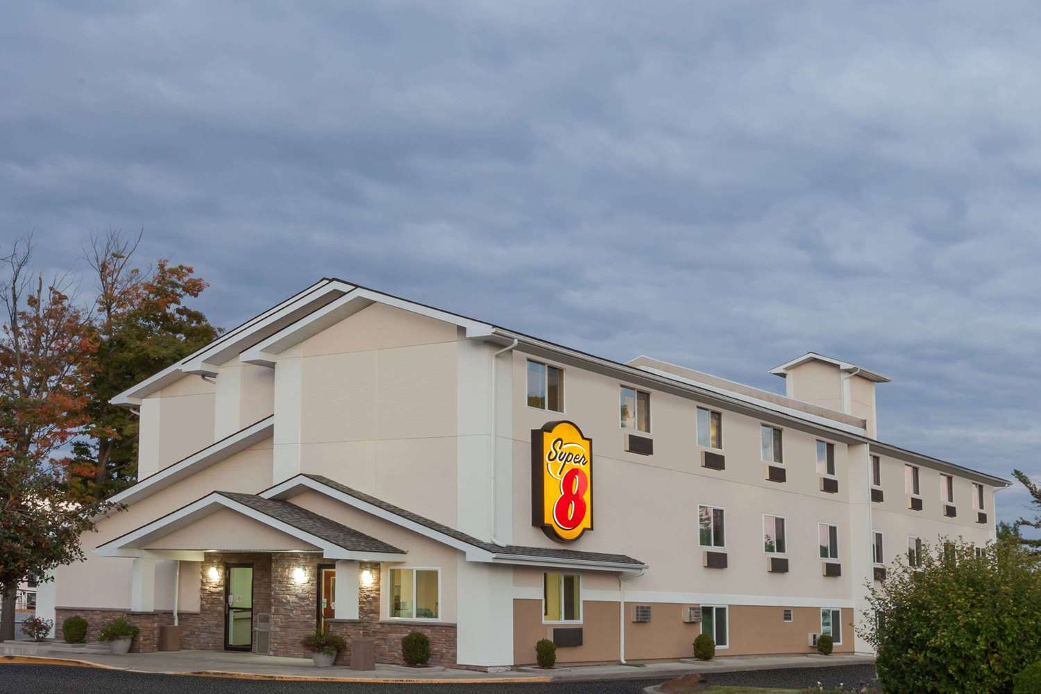 Super 8 by Wyndham Latham/Albany Airport 2/36