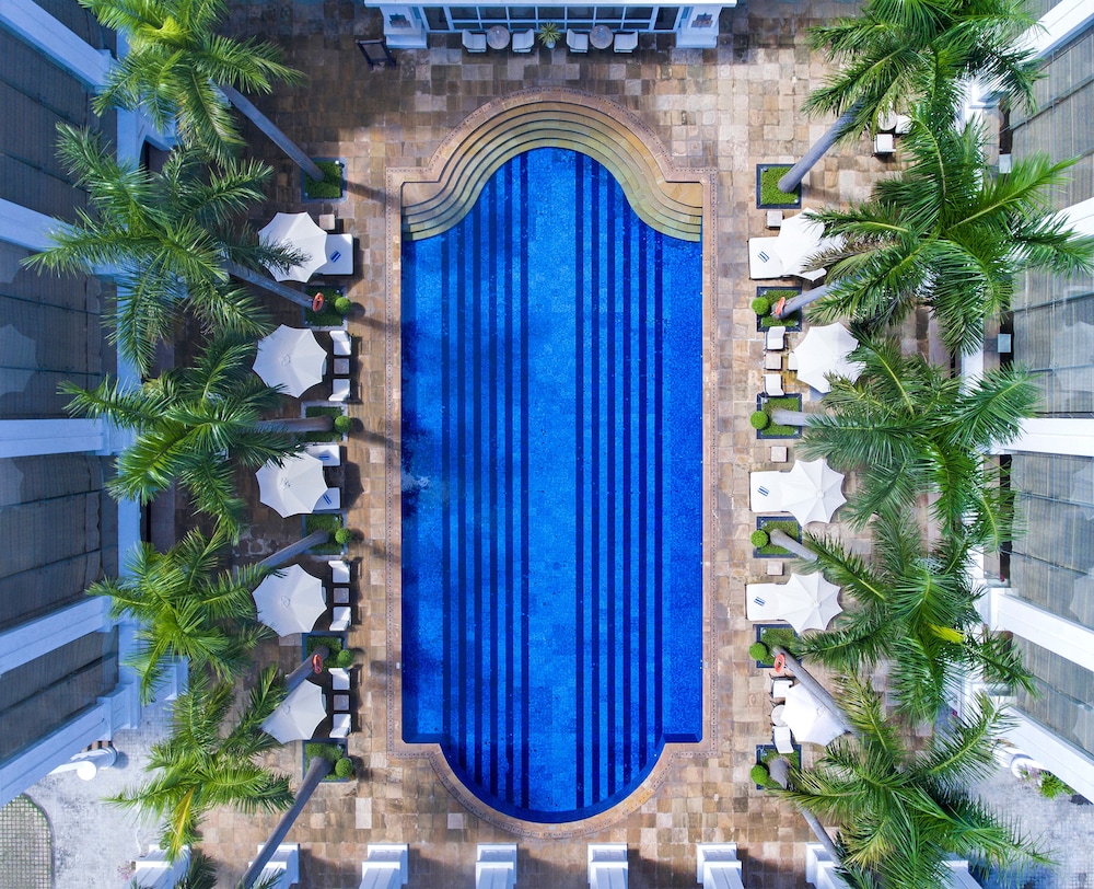 Indochine Palace 7/70