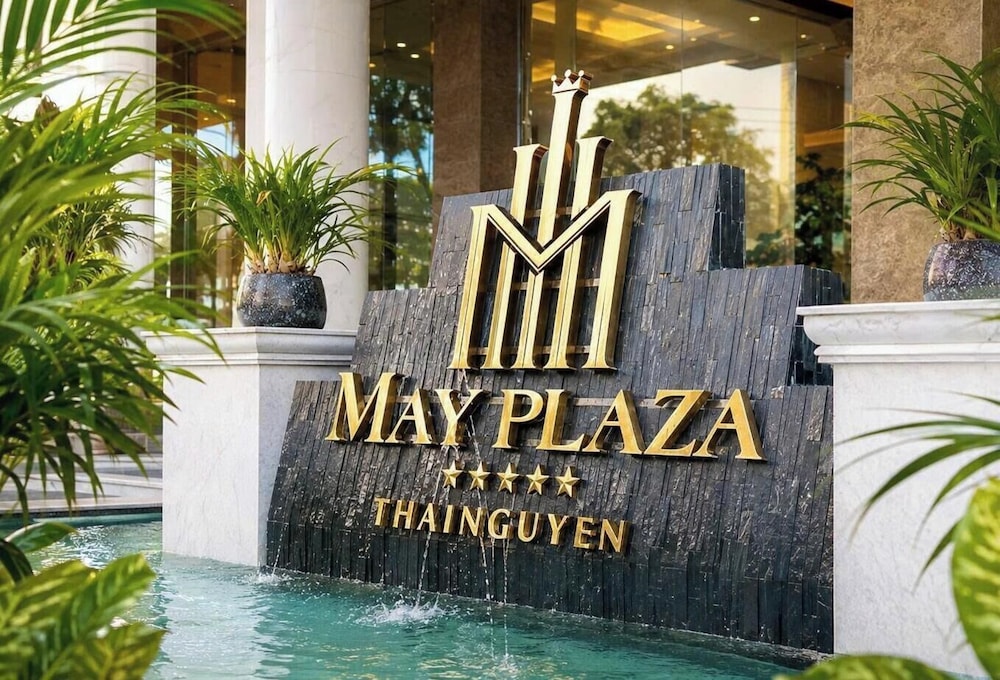 May Plaza Hotel 47/50